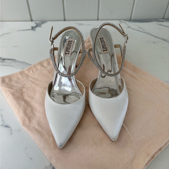 Badgley Mischka ‘Kamilah’ Heels - Picture 5 of 8